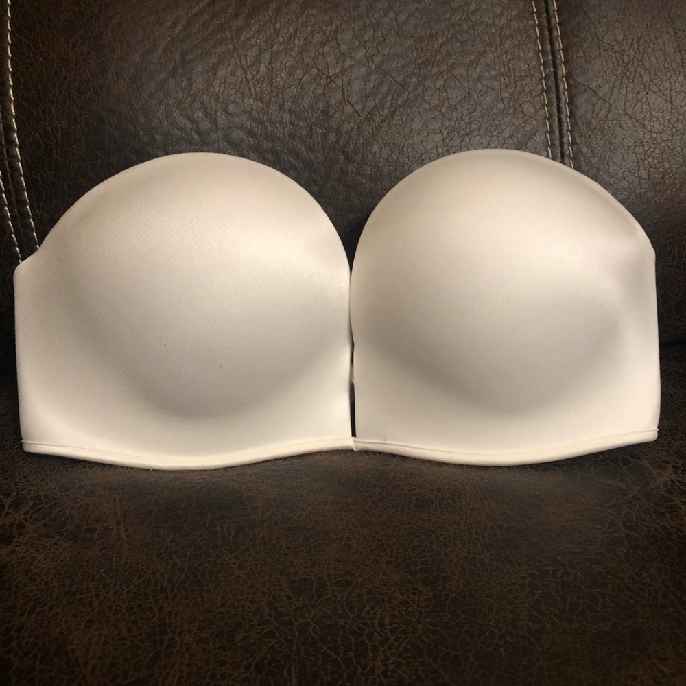 Victoria’s Secret Bombshell Strapless Bra 32C